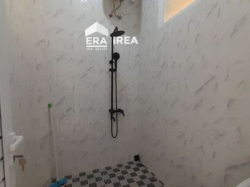 Rumah 2 Lantai Dijual di Baturan Colomadu Dekat RS JIH dan Stadion Mahanan Solo