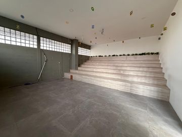 DISEWAKAN RUANG KANTOR ALAM SUTERA DEKAT PASAR 8