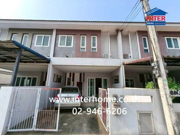 Two-story townhome, 22 sq.wa., Suetrong Cozy Village Phase 3, Kanchanaphisek Road (Rangsit-Nakhon Nayok Road), Thanyaburi, Pathum Thani.