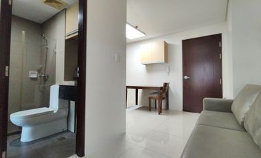 Parkwest BGC 36.6 sqm 1 bedroom furnished unit P30k only for rent