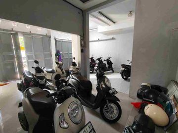 Kost Baru 2 Lantai  Full Furnish 20 Kamar Tidur Dekat Kampus UMS