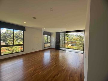 Casa campestre en Urbanización cerrada El Carmen de Viboral vía Rionegro