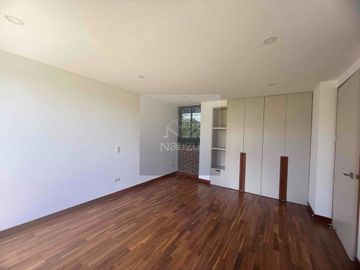 Casa campestre en Urbanización cerrada El Carmen de Viboral vía Rionegro