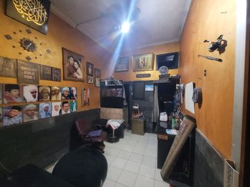 Toko 2 Lantai Strategis dan Murah di Kawasan Kepanjen, Malang Dekat dengan Stasiun Kepanjen