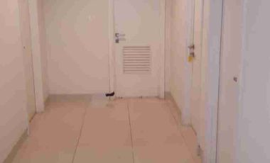 dijual rumah siap huni huk di acacia, Summarecon Bekasi