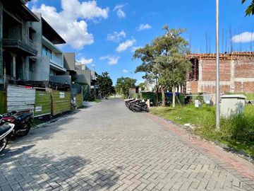 pakuwon indah jual kavling tanah siap bangun di cluster libon dekat clubhouse granada