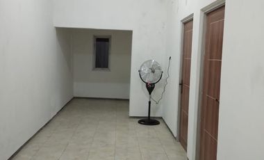 Rumah Ngagel mulyo dekat ubaya dan Indomaret luas 157m2 ada 3 kamar tidur