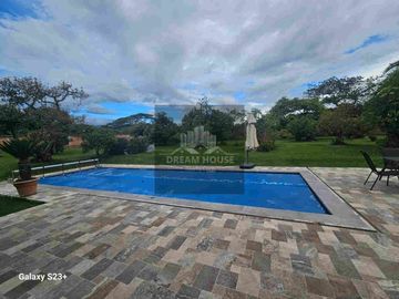 Quinta de lujo en Venta en Puembo, Vía Nápoles, Quito