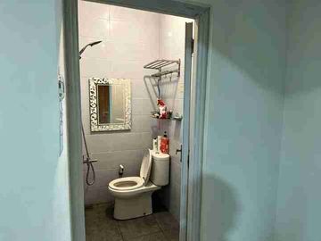 RUMAH DIJUAL BUMI MALAKA ASRI DUREN SAWIT JAKARTA TIMUR — 3,5 LANTAI, LT 135 M², 5+1 KT, SHM