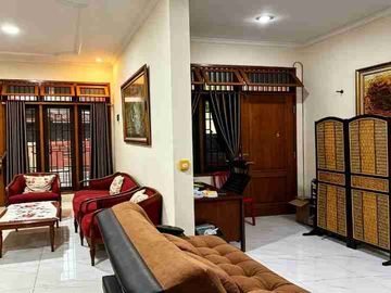 RUMAH DIJUAL BUMI MALAKA ASRI DUREN SAWIT JAKARTA TIMUR — 3,5 LANTAI, LT 135 M², 5+1 KT, SHM