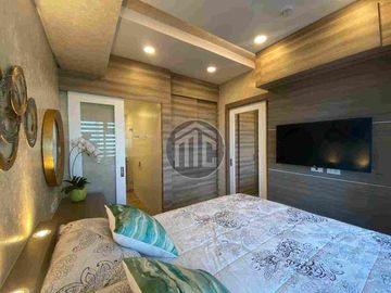 Fifth Avenue Place BGC - Interior Decorated 1 Bedroom unit