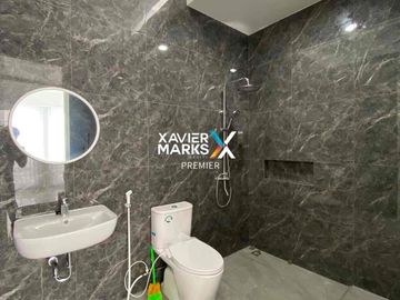 rumah baru mewah semi furnish private pool araya malang