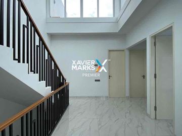rumah baru mewah semi furnish private pool araya malang