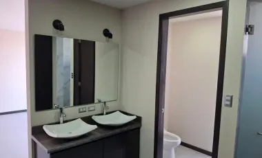 Casa en Venta en Lomas de Ángelopolis, Excelente Opción con Acabados y Amenidades Premium