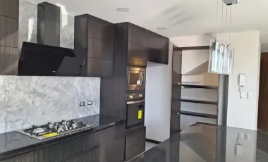 Casa en Venta en Lomas de Ángelopolis, Excelente Opción con Acabados y Amenidades Premium