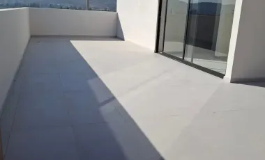 Casa en Venta en Lomas de Ángelopolis, Excelente Opción con Acabados y Amenidades Premium