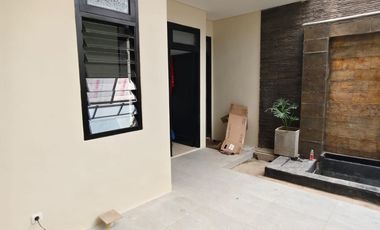Dijual Rumah Minimalis Gress Baru Renovasi Wiyung Surabaya