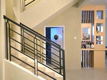 Rumah Besar Premium Kelapa Gading – 3 Lantai, Cocok untuk Keluarga Besar