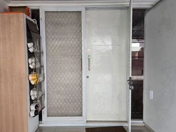 Rumah Besar Premium Kelapa Gading – 3 Lantai, Cocok untuk Keluarga Besar