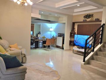 Rumah Besar Premium Kelapa Gading – 3 Lantai, Cocok untuk Keluarga Besar
