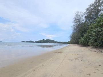 Beachfront Land Rayong – 2.172 m2 - Panoramic Sea Views