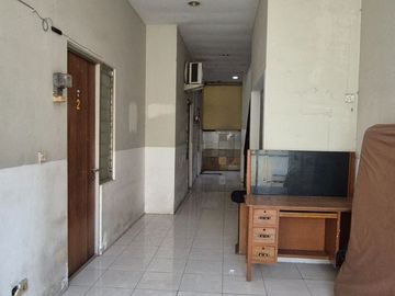 Rumah 3 Lantai Undaan Surabaya - RM009ARB