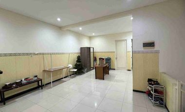 JUAL RUMAH TENGAH KOTA BISA  BELI JEJER 2