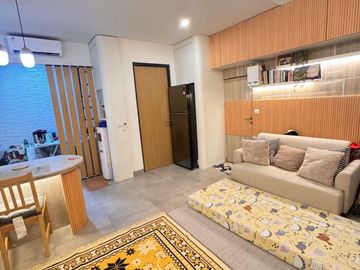 Jual Rumah 2 Lantai Full Furnished di Yuthica BSD Dekat Tol, Mall, dan Stasiun KRL Rawa Buntu