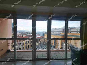 For Sale 1 Bedroom unit with balcony at Venice Luxury Residences McKinley Hill Fort Bonifacio Taguig