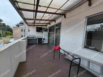 PROPIEDAD EDIFICIO COMERCIAL DE ARRIENDO ALQUILER EN CUENCA AVE. 10 DE AGOSTO