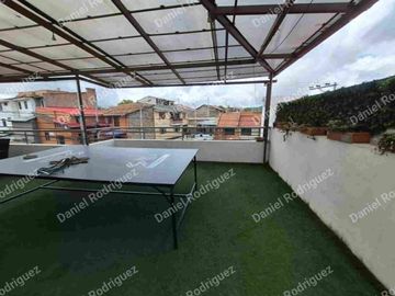 PROPIEDAD EDIFICIO COMERCIAL DE ARRIENDO ALQUILER EN CUENCA AVE. 10 DE AGOSTO