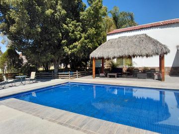 SE VENDE Campamento Infantil