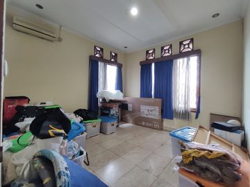 Rumah Pondok Kelapa Curug luas 400mtr Komplek Pratama Dekat Kalimalang
