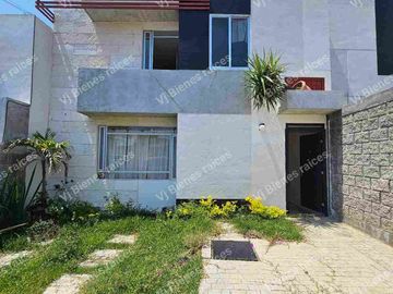RENTO  HERMOSA  CASA    RECAMARA  EN PLANTA BAJA ACEPTA  MASCOTA  RAZA PEQUEÑA