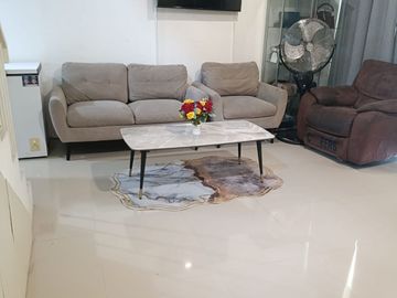 Disewakan Rumah Royal Residence Furnish  Cluster Oakwood Area Wiyung