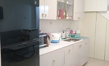 Disewakan Rumah Royal Residence Furnish  Cluster Oakwood Area Wiyung