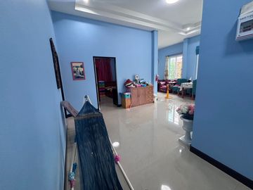 Beautiful 3-Bedroom Corner House Near Mae Ramphueng Beach & Central Rayong