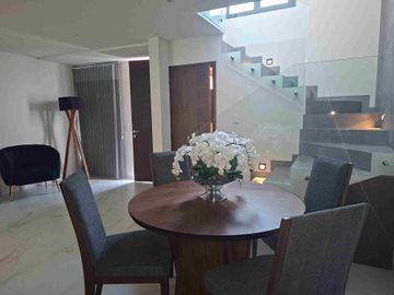 RENTO CASA AMUEBLADA EN QUINTA VILLAS, IRAPUATO, GUANAJUATO
