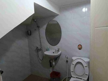 jual rumah 2 lantai siap huni Tenggilis Tengah/Kendangsari semi furnish