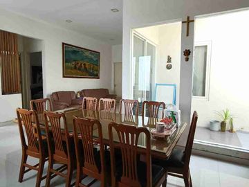 jual rumah 2 lantai siap huni Tenggilis Tengah/Kendangsari semi furnish