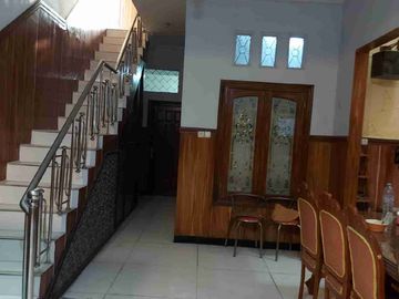 RUMAH MEWAH 2 LANTAI, 5 KT, 4 KM