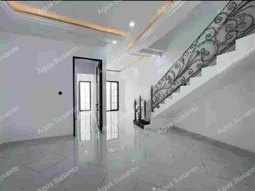 NEW Rumah Babatan Pantai dkt Pakuwon Mulyosari Sutorejo