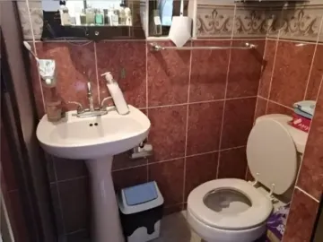 CASA CON LOCAL COMERCIAL EN VENTA CON REMATE BANCARIO EJERCITO DE ORIENTE ZONA PEÑON IZTAPALAPA CDMX