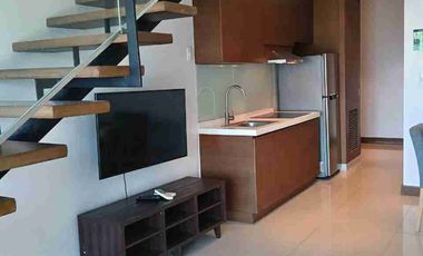 Condo for rent in Cebu Bus. Park, Loft type with balcony