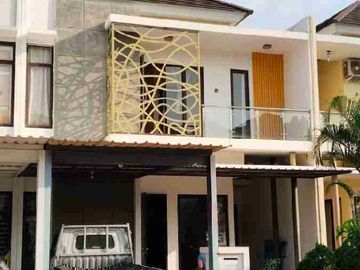 Dijual Rumah 2,5 lantai di Cluster Arana Harapan Indah