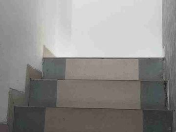 Dijual Rumah 2,5 lantai di Cluster Arana Harapan Indah