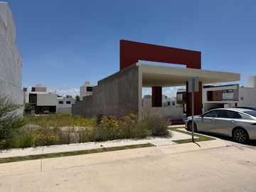 EXCELENTE TERRENO EN SAN ANGEL V $2,240,000