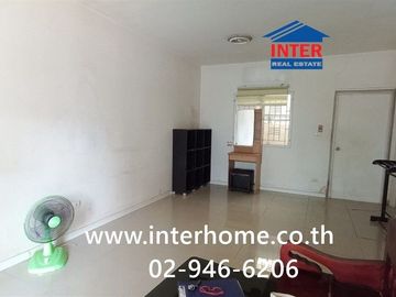 Two-story townhome, 17.4 sq.wa., Pruksa 60/1 Rangsit-Bang Phun Village, Rangsit-Pathum Thani Road, Mueang Pathum Thani, Pathum Thani.