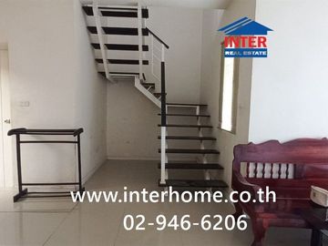 Two-story townhome, 17.4 sq.wa., Pruksa 60/1 Rangsit-Bang Phun Village, Rangsit-Pathum Thani Road, Mueang Pathum Thani, Pathum Thani.
