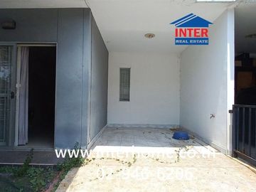 Two-story townhome, 17.4 sq.wa., Pruksa 60/1 Rangsit-Bang Phun Village, Rangsit-Pathum Thani Road, Mueang Pathum Thani, Pathum Thani.